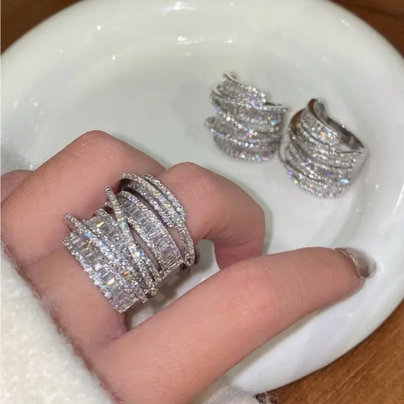 Women ring - Picture 3 of 3